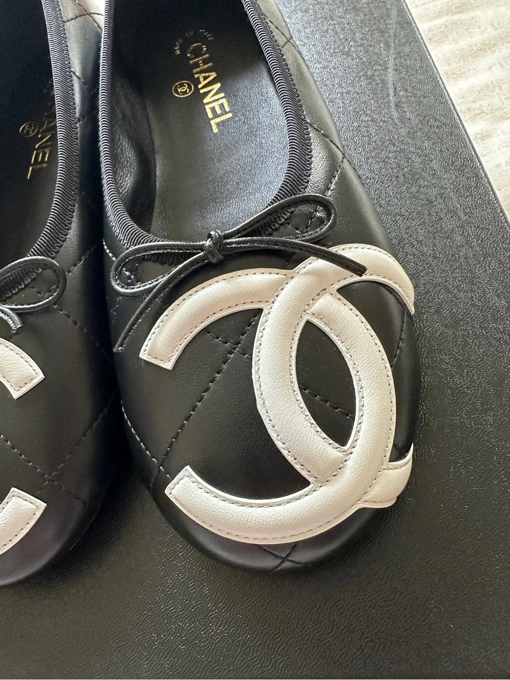 CHANEL 26M Coco Beach Cambon Quilted Leather Ballet Flats black size 39